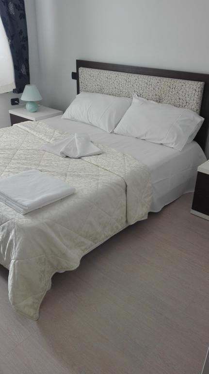 Hotel Albion Δυρράχιο Εξωτερικό φωτογραφία