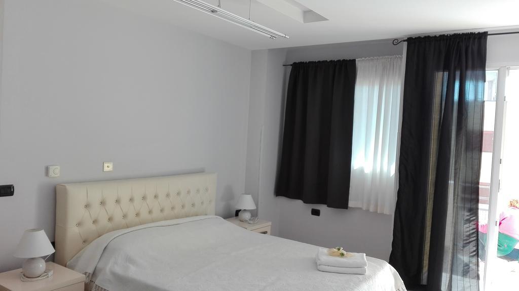 Hotel Albion Δυρράχιο Εξωτερικό φωτογραφία