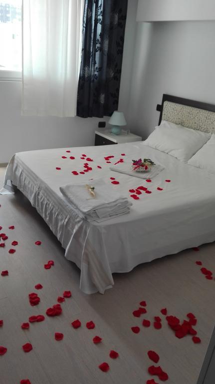 Hotel Albion Δυρράχιο Εξωτερικό φωτογραφία